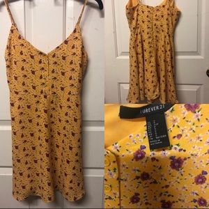 Forever 21 Ditsy Floral Dress